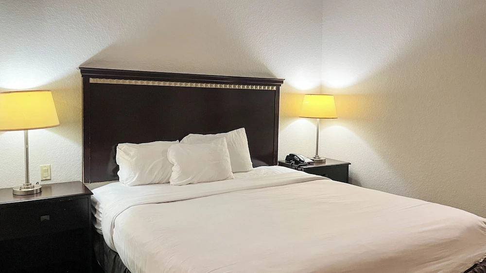 Photo - Studio 6 Suites Houston, TX - Spring
