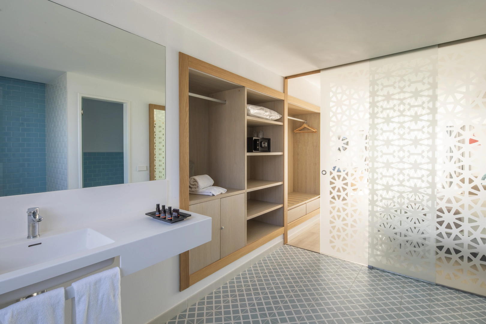 Photo - Oasis Lanz Beach Mate