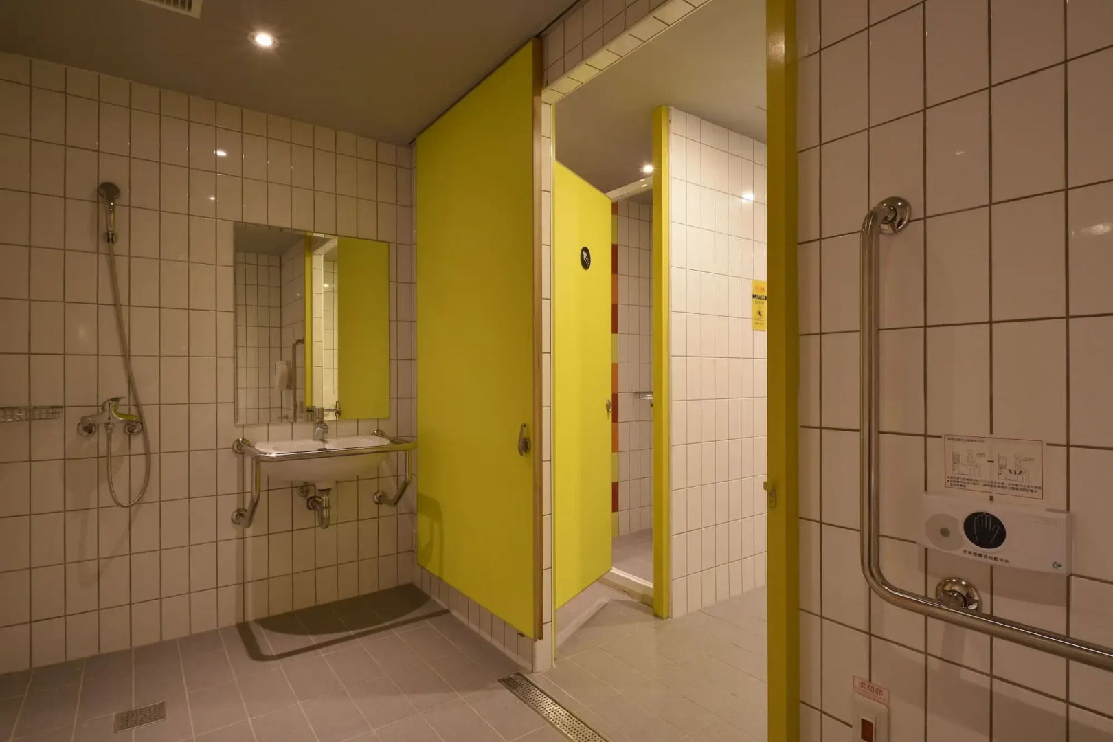 Photo - Taipei Travelers International Hostel