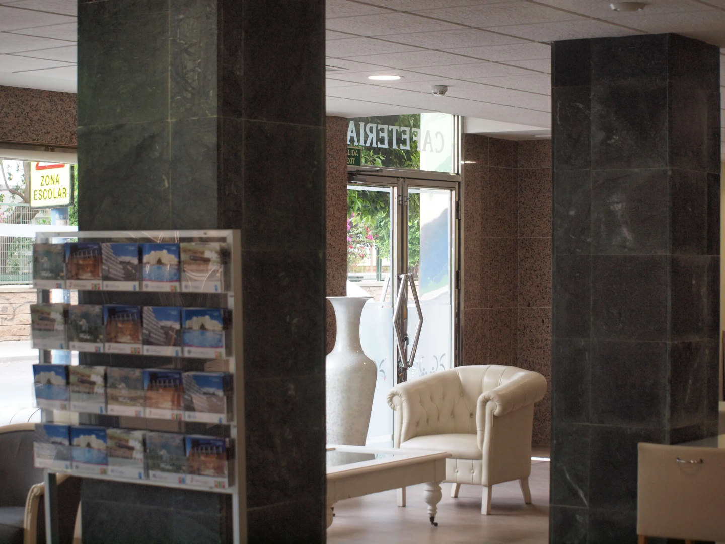Photo - Hotel Embajador