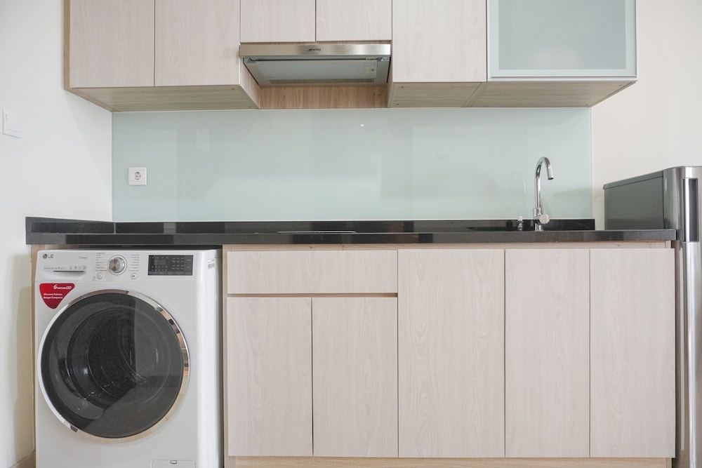 Strategic And Comfy Studio Menteng Park Apartment