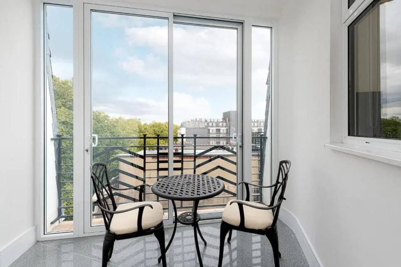 Photo - Fountain House Apartments - Hyde Park, London