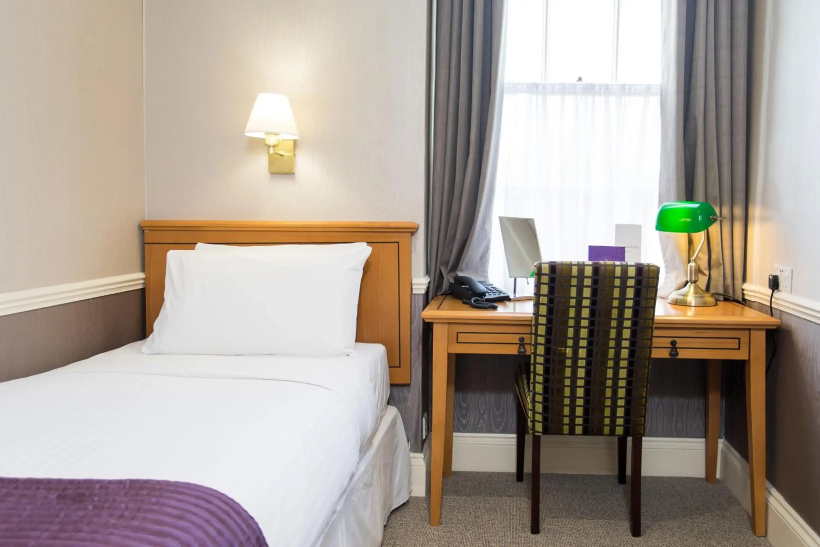 Photo - The Clarendon Hotel