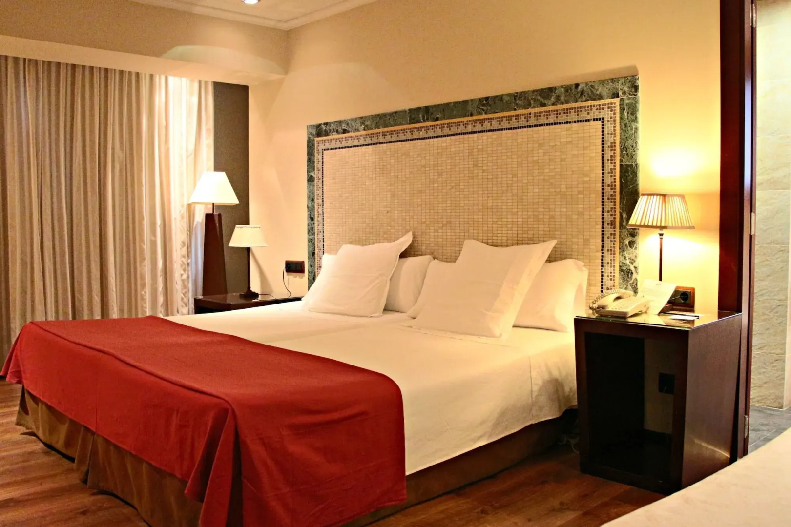 Photo - Hotel Roc Blanc & Spa