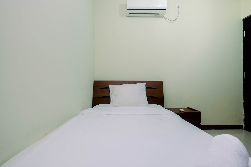 Elegant Nifarro Park 2BR Apartment with Best View
