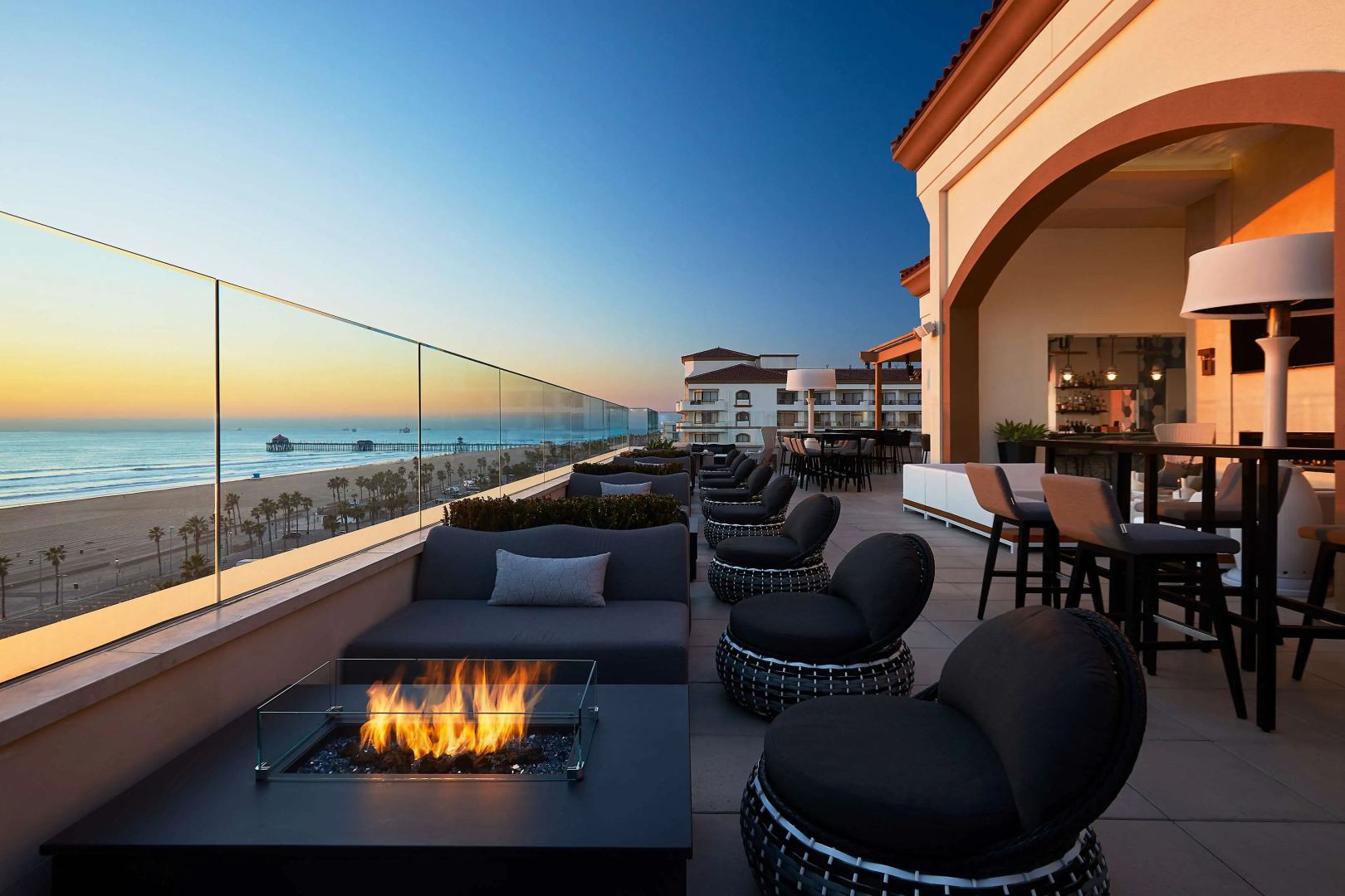 Photo - The Waterfront Beach Resort, A Hilton Hotel