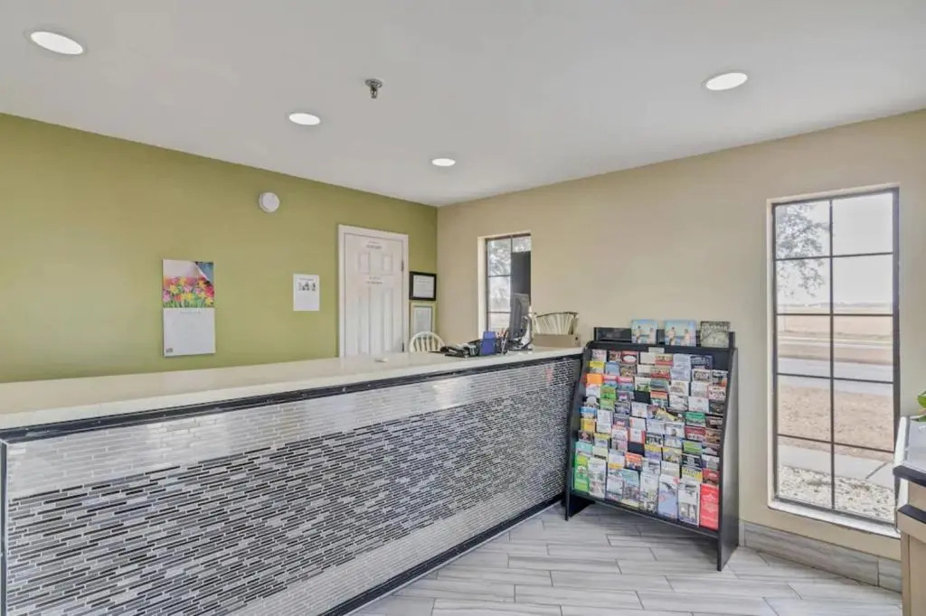 Photo - Savannah Garden Hotel