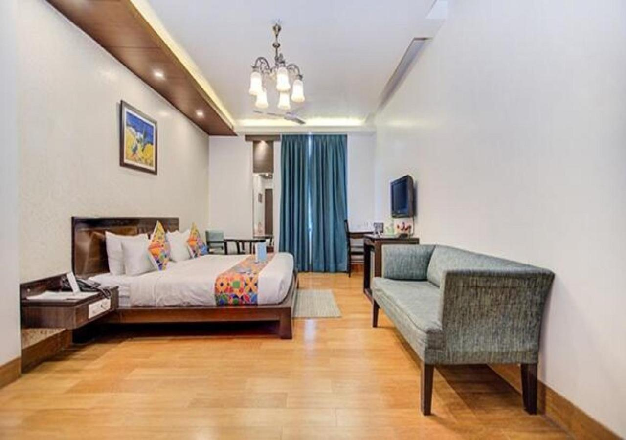Photo - Rockland Hotel Panchsheel Enclave