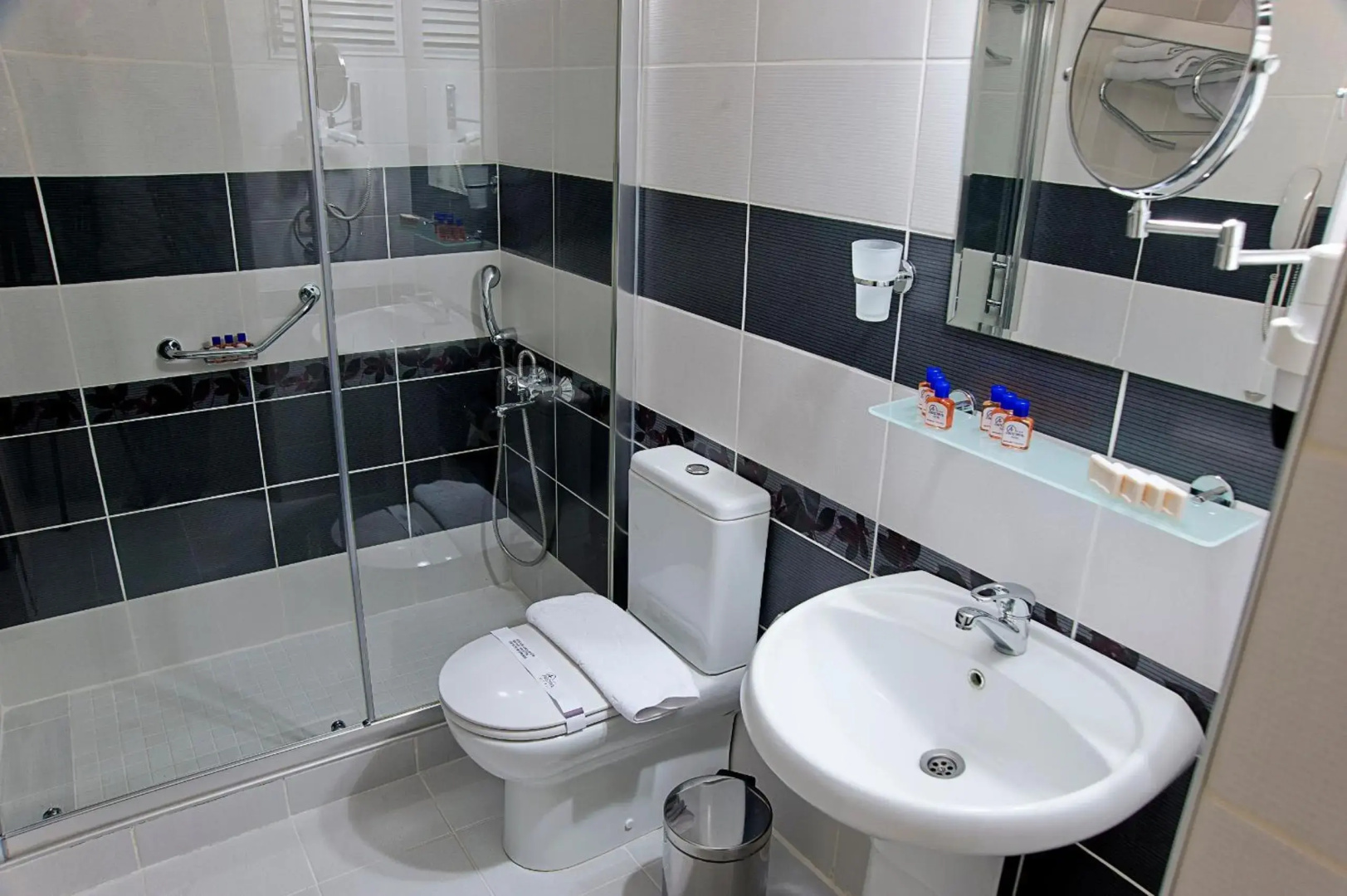 Photo - Avlonya Hotel