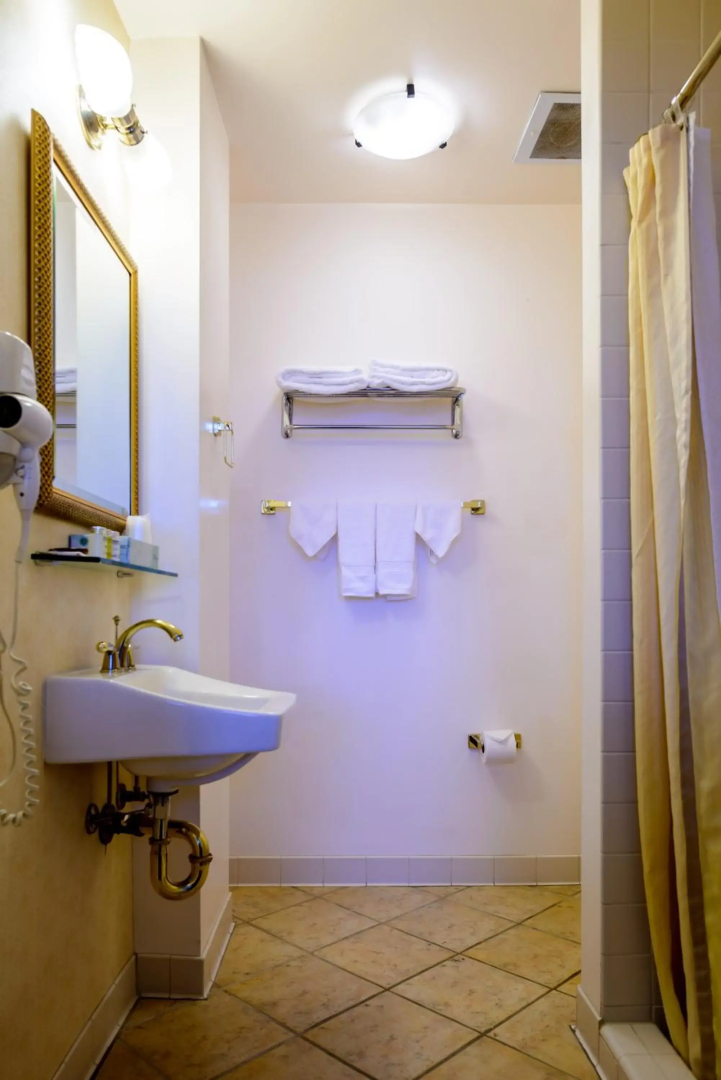 Photo - SW Hotel