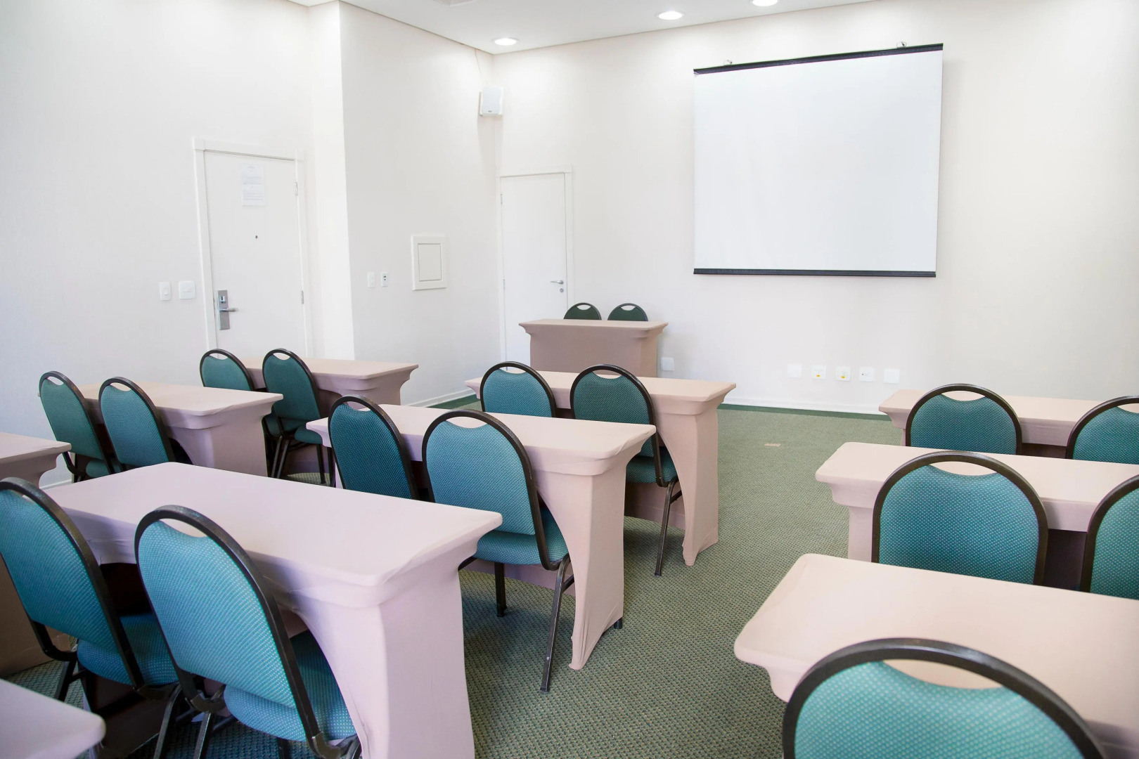 Photo - Quality Suites Vila Olimpia