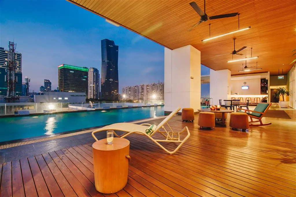 Photo - JS Luwansa Hotel and Convention Center