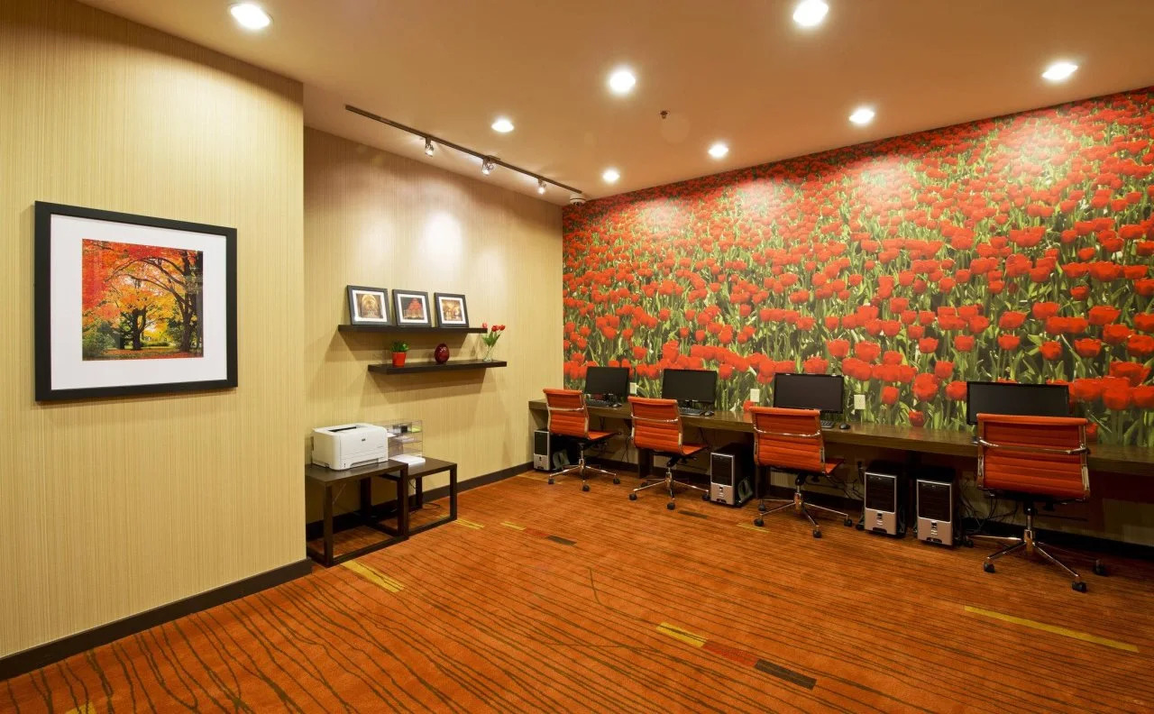 Photo - Courtyard by Marriott Ottawa East