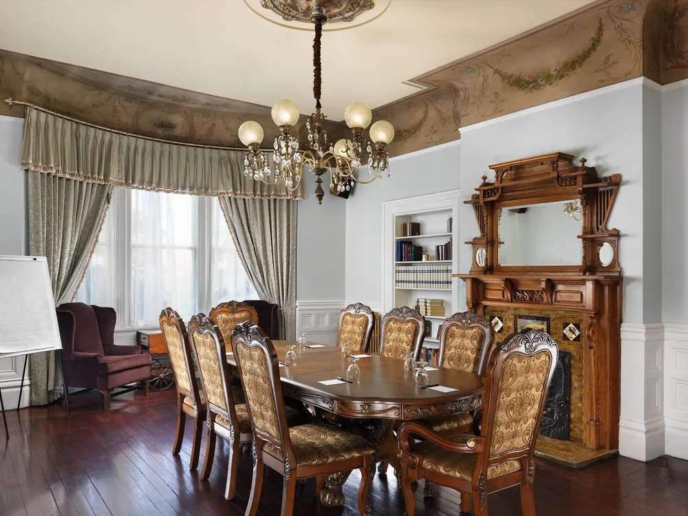 Photo - Huntingdon Hotel and Suites