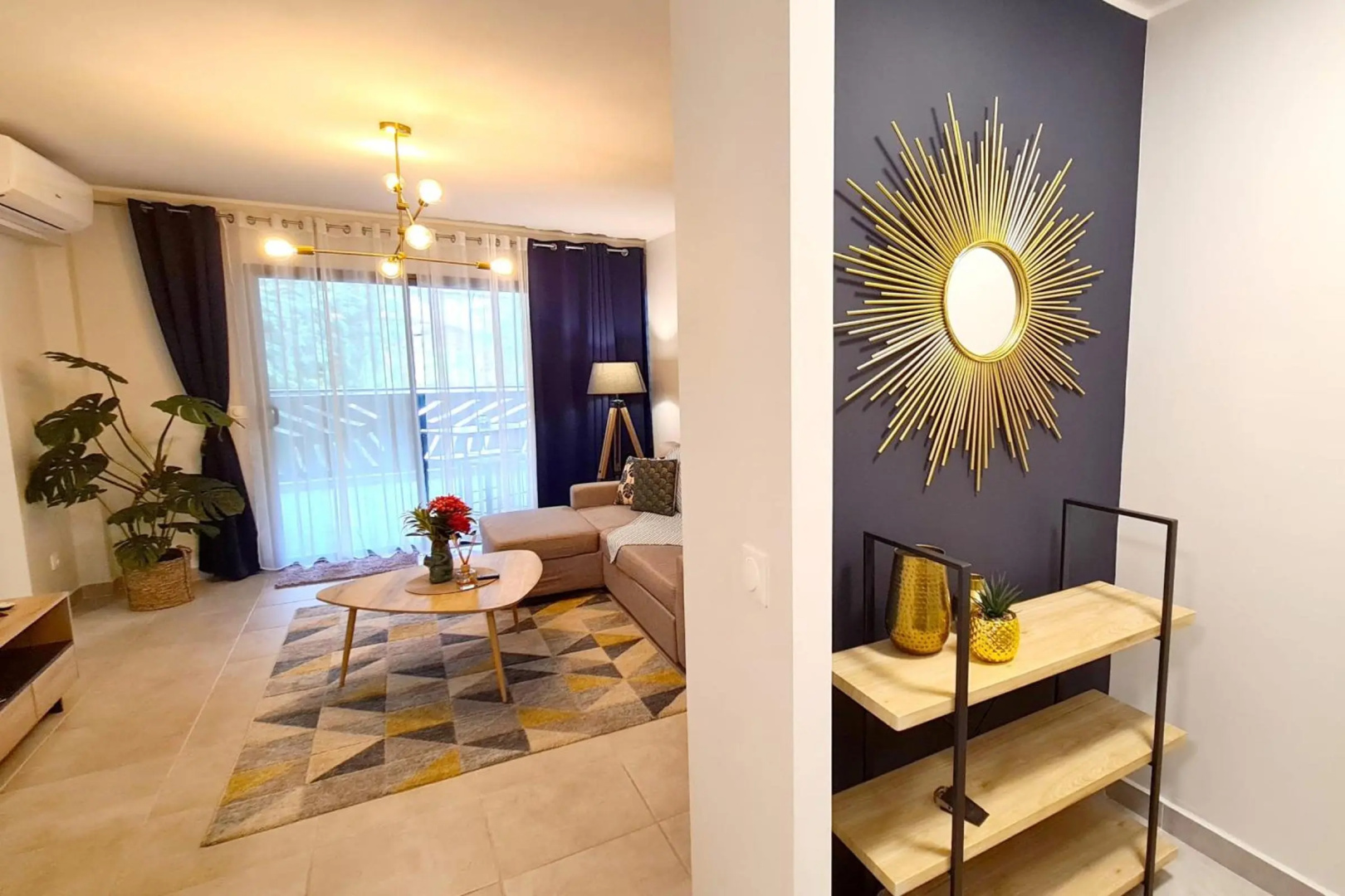 Anavai apartment