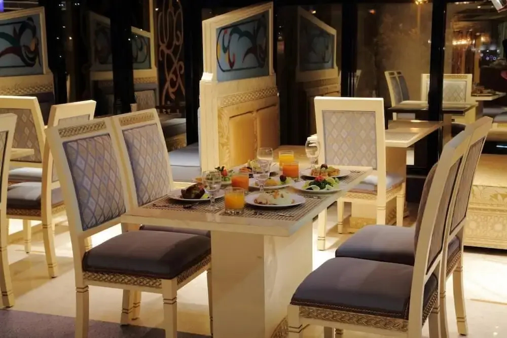 Photo - Montana Al Azizia Hotel