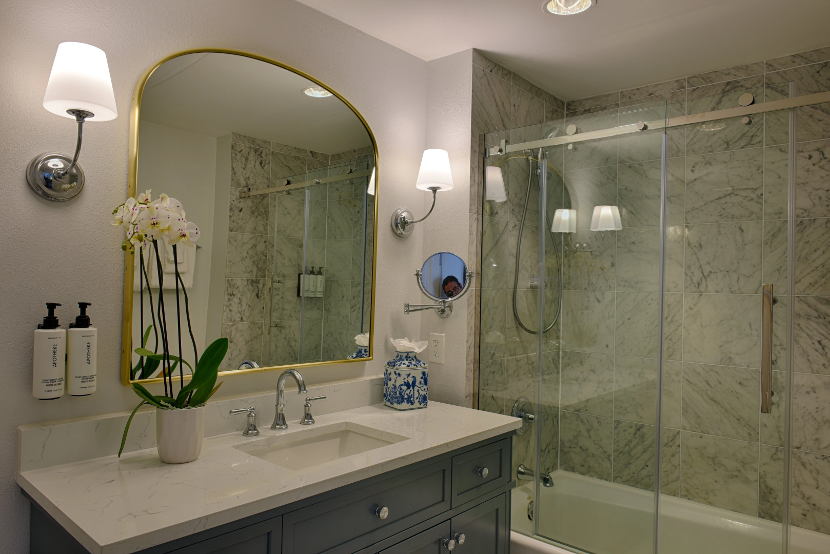 Photo - voco St. James Hotel by IHG