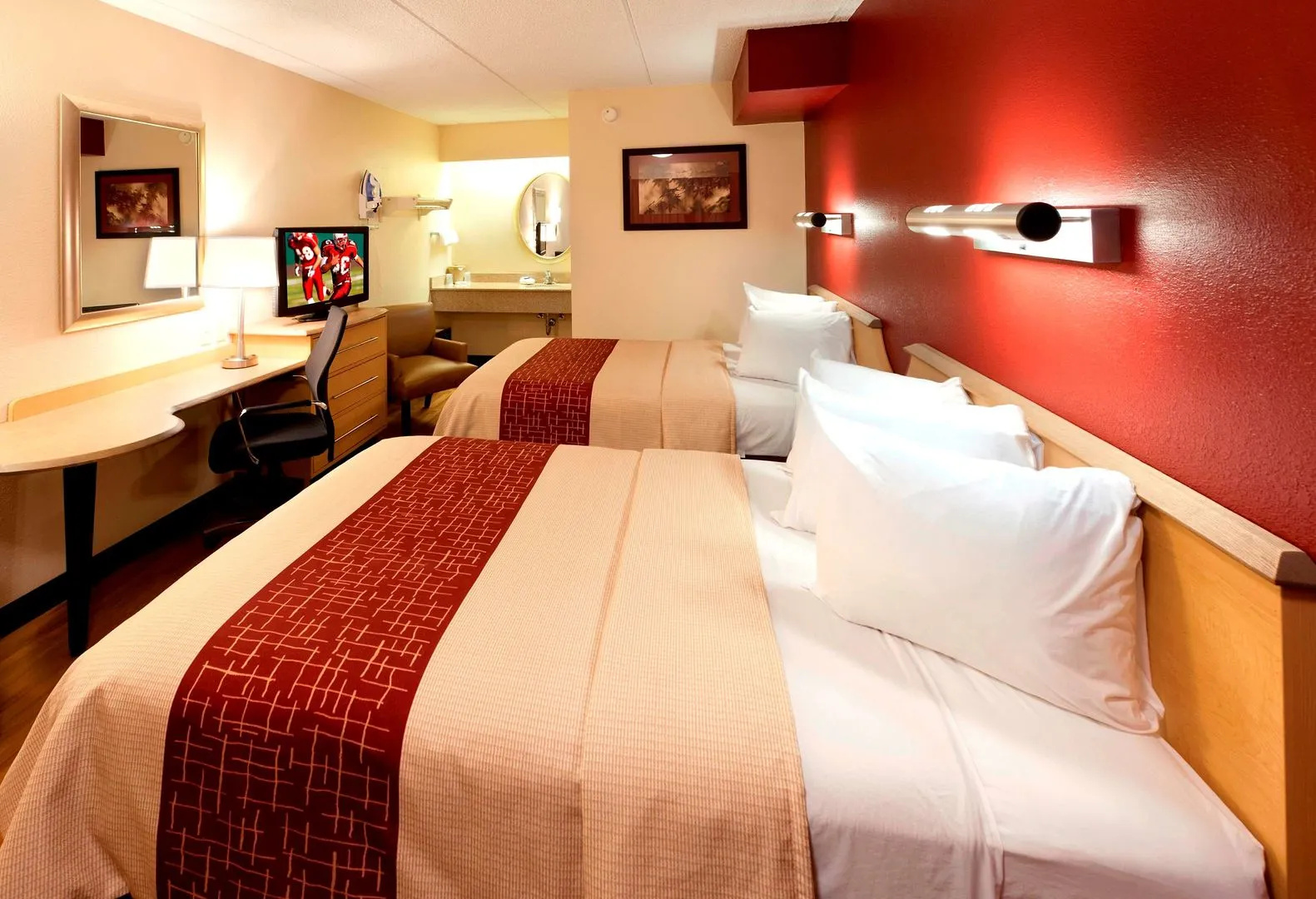 Photo - Red Roof Inn Utica