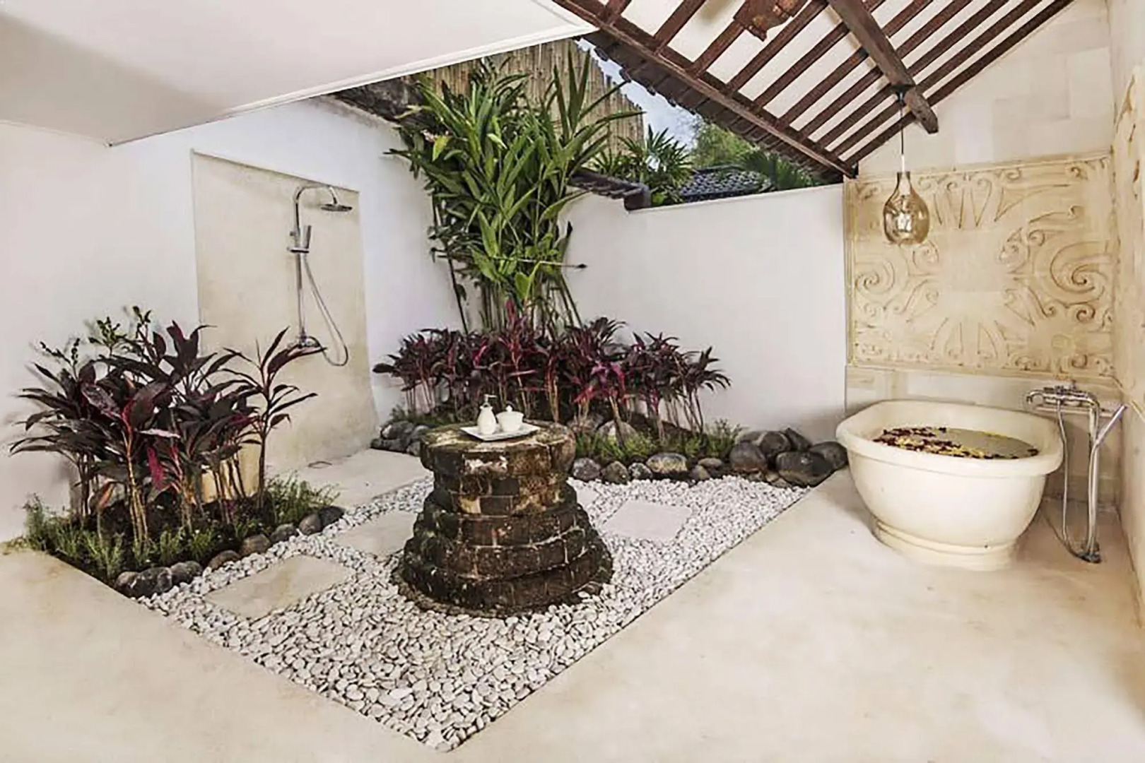 Photo - Villa Kori Bali Kubu, 9 people maximum, close to Seminyak Beach