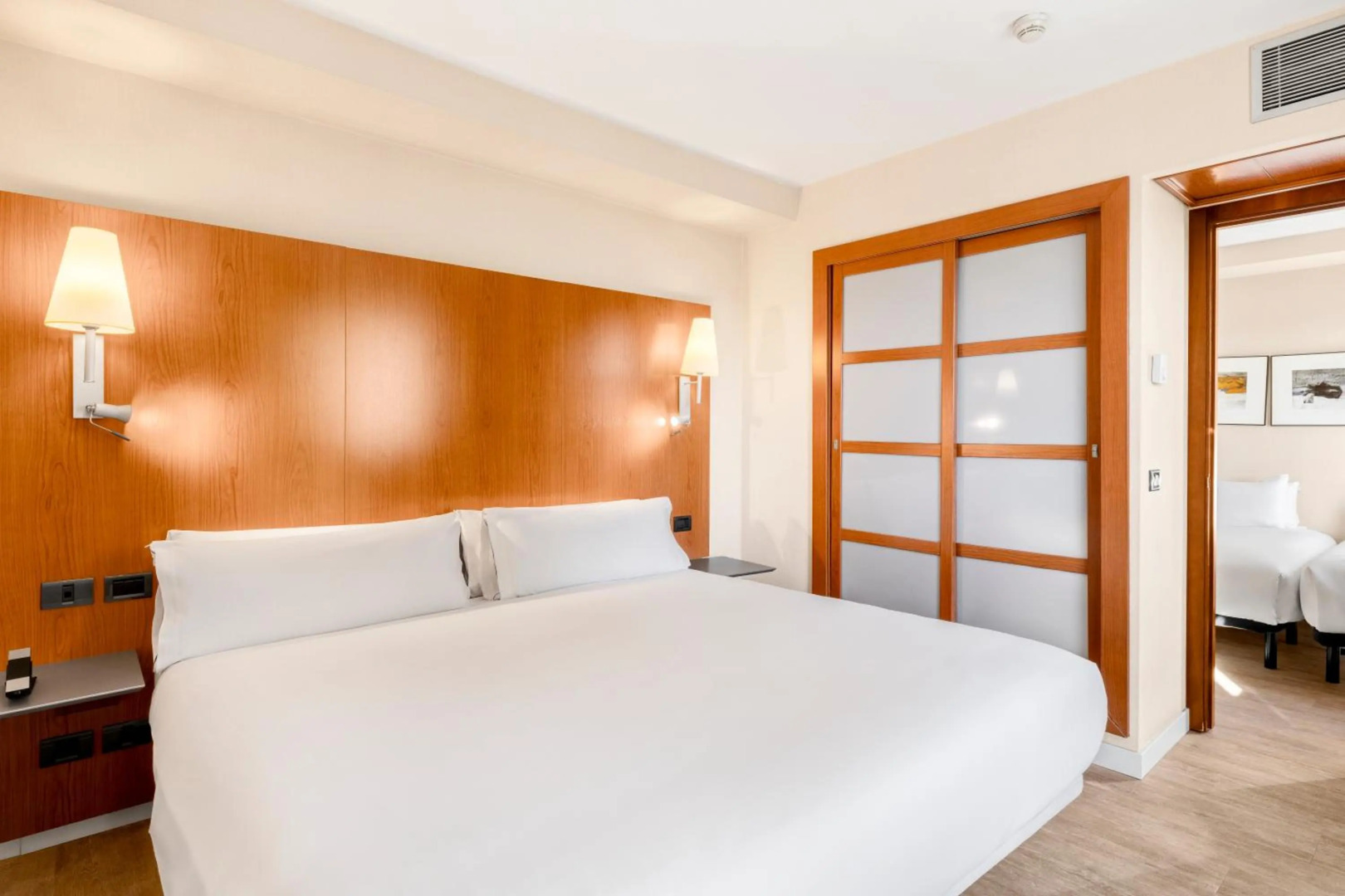 Foto - B&B HOTEL Zaragoza Los Enlaces Estación