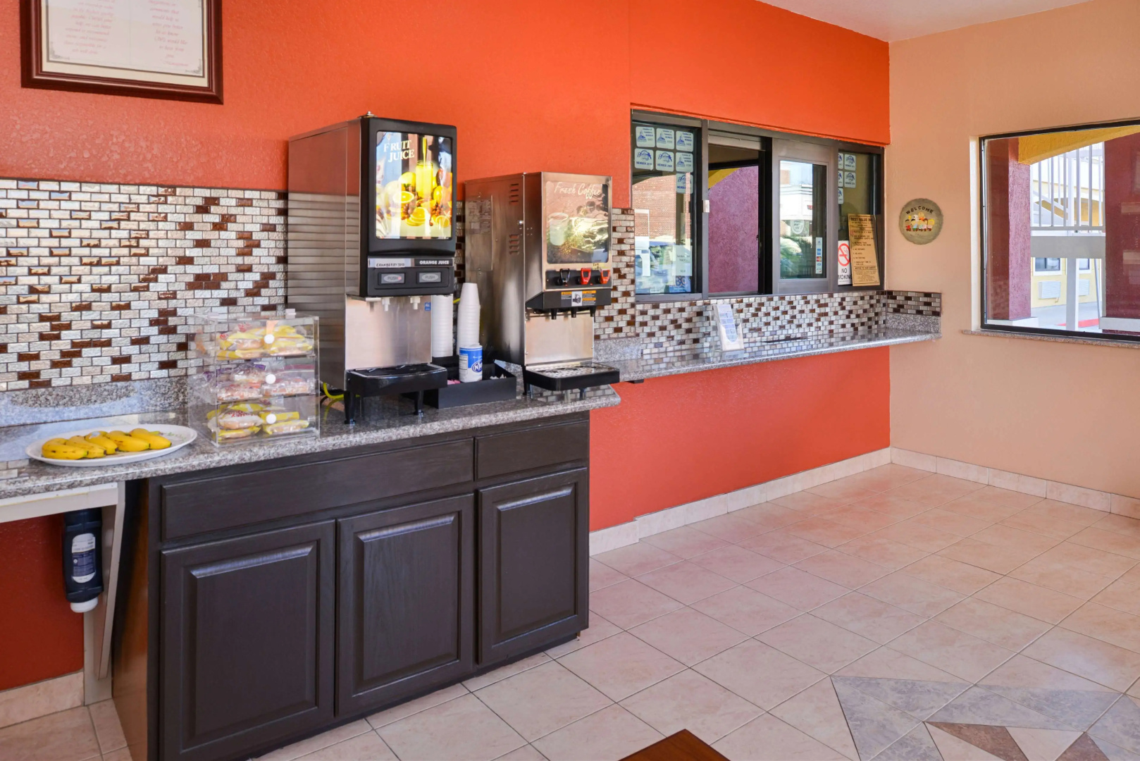 Photo - Americas Best Value Inn-Baytown