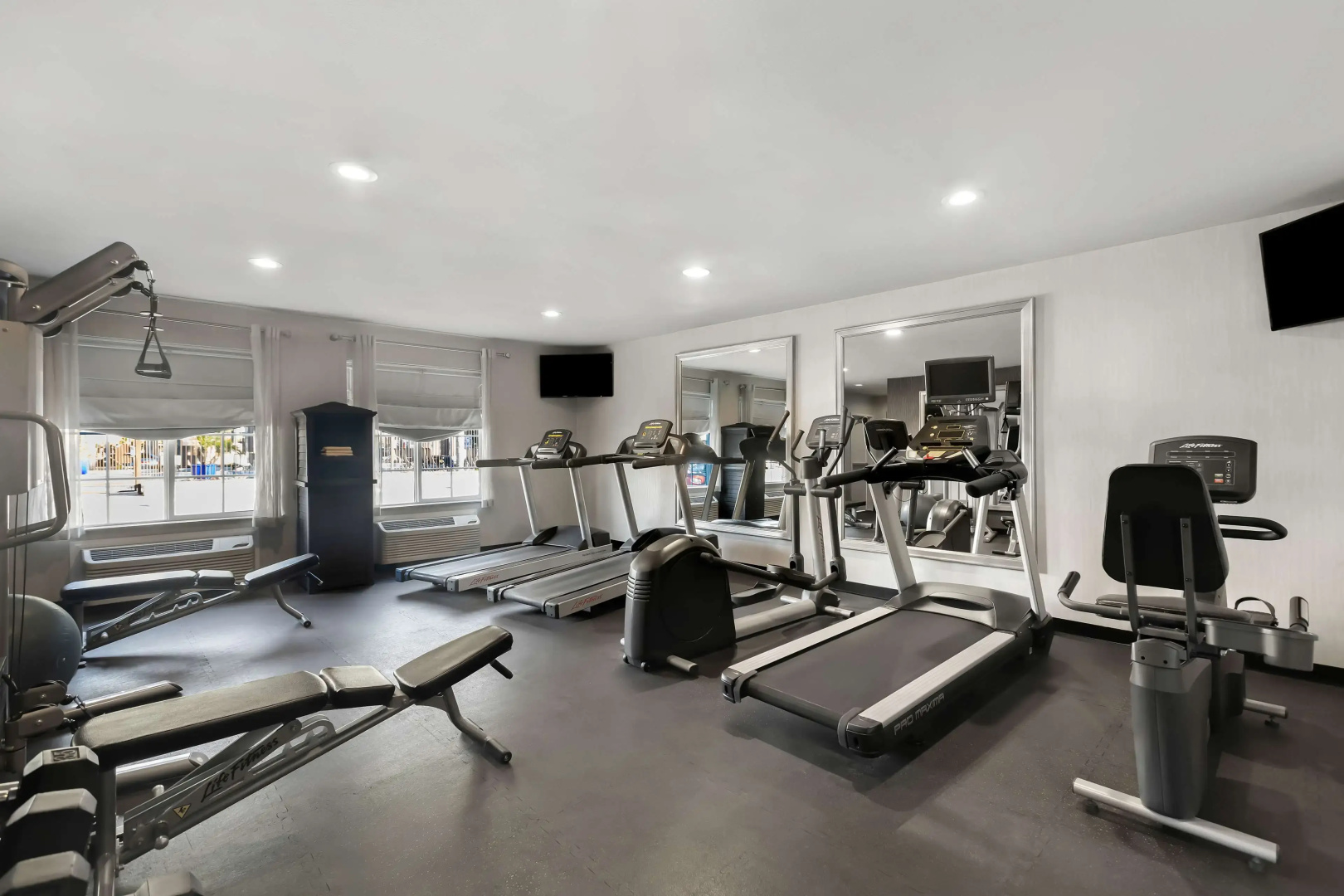 Photo - Best Western University Inn Santa Clara