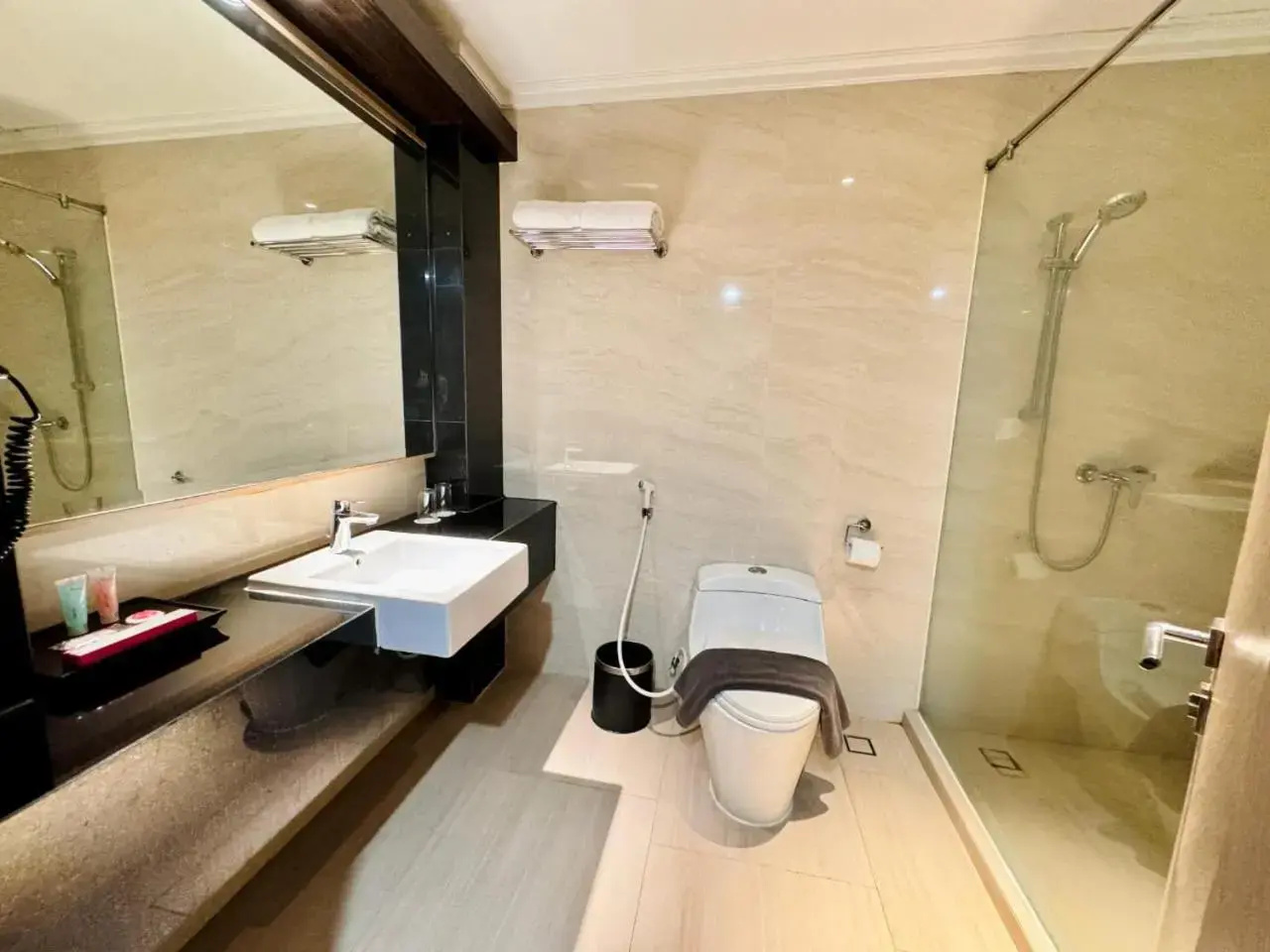 Foto - Orchardz Hotel Industri Jakarta Kemayoran