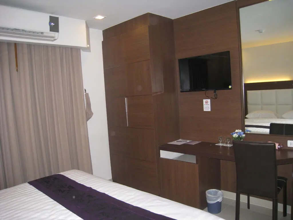 Photo - iCheck inn Nana by Aspira