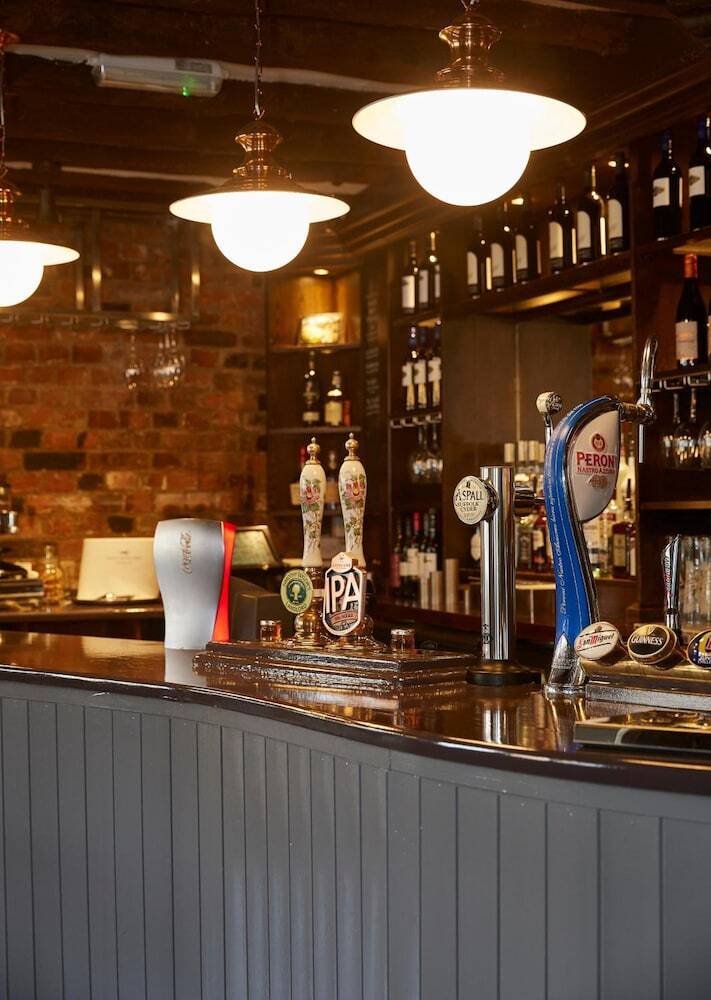 Foto - White Hart Hotel by Greene King Inns