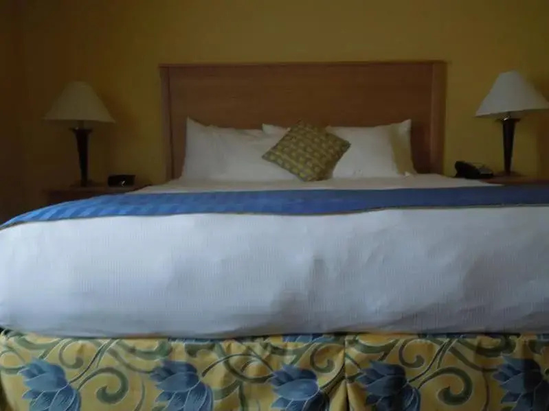 Photo - The Atrium Resort, Virginia Beach by Vacatia