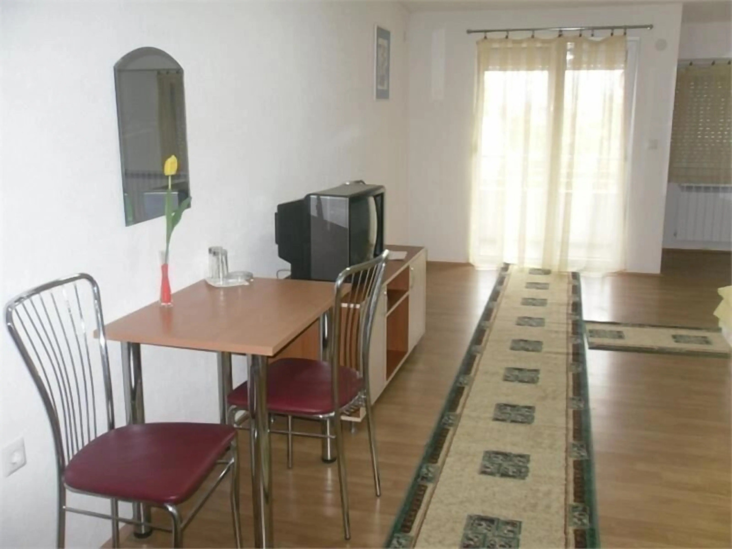 Royal L Hotel