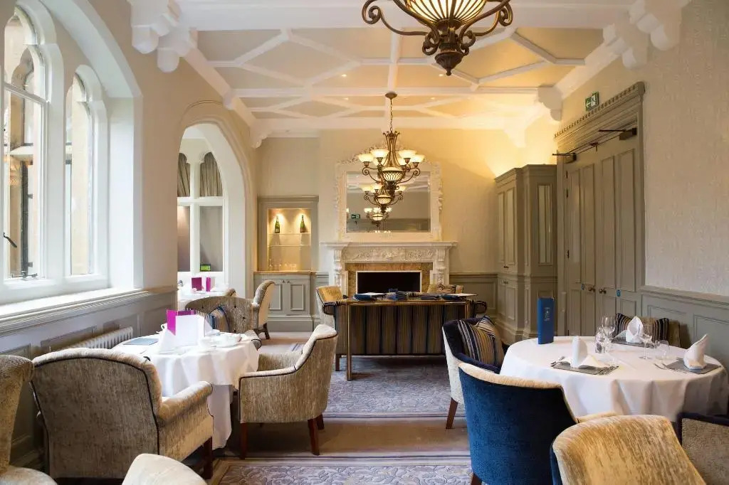 Photo - Warren House Hotel