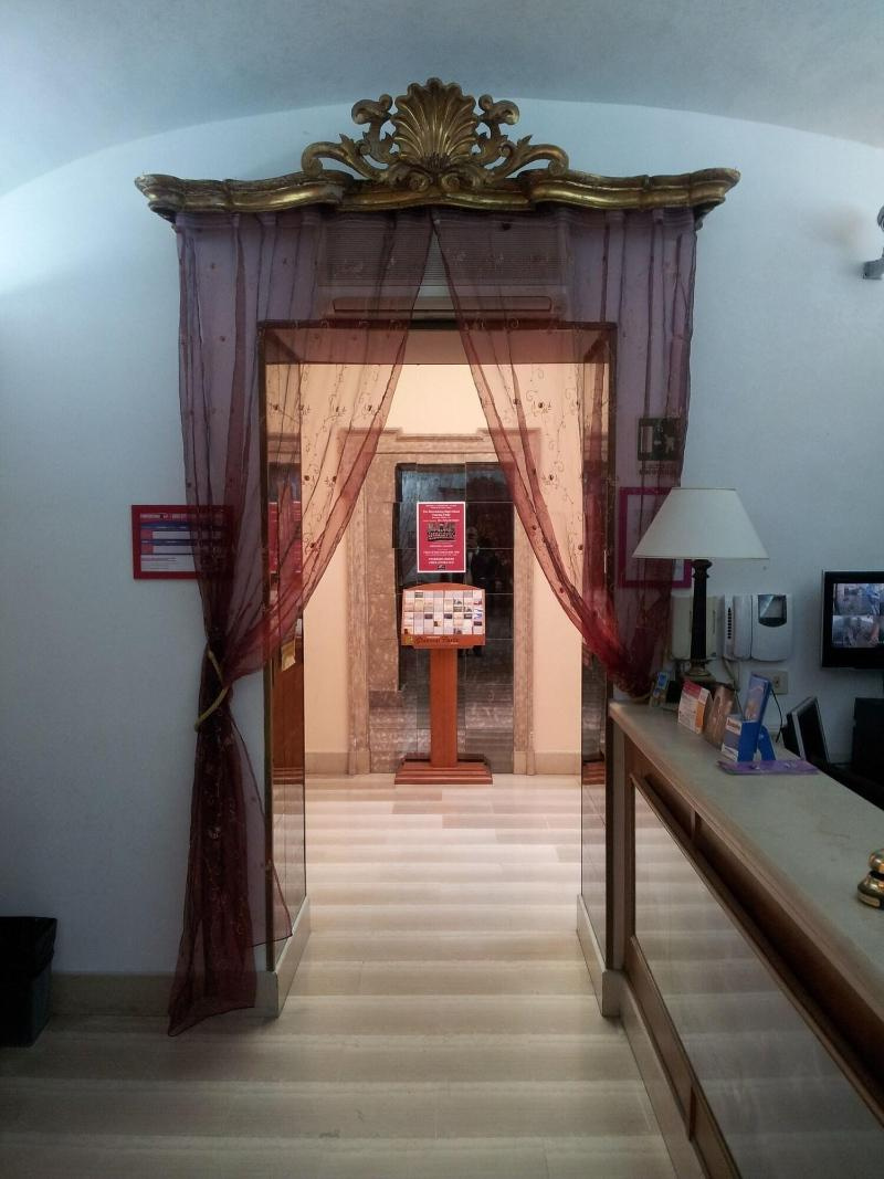 Photo - Hotel Center 1