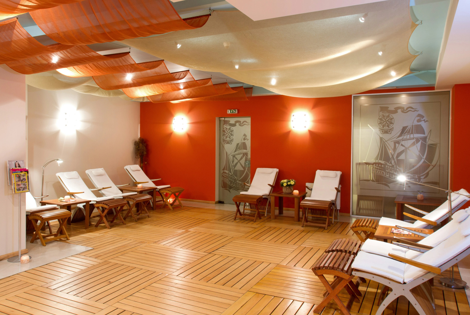 Photo - Crystal Palace Boutique Hotel