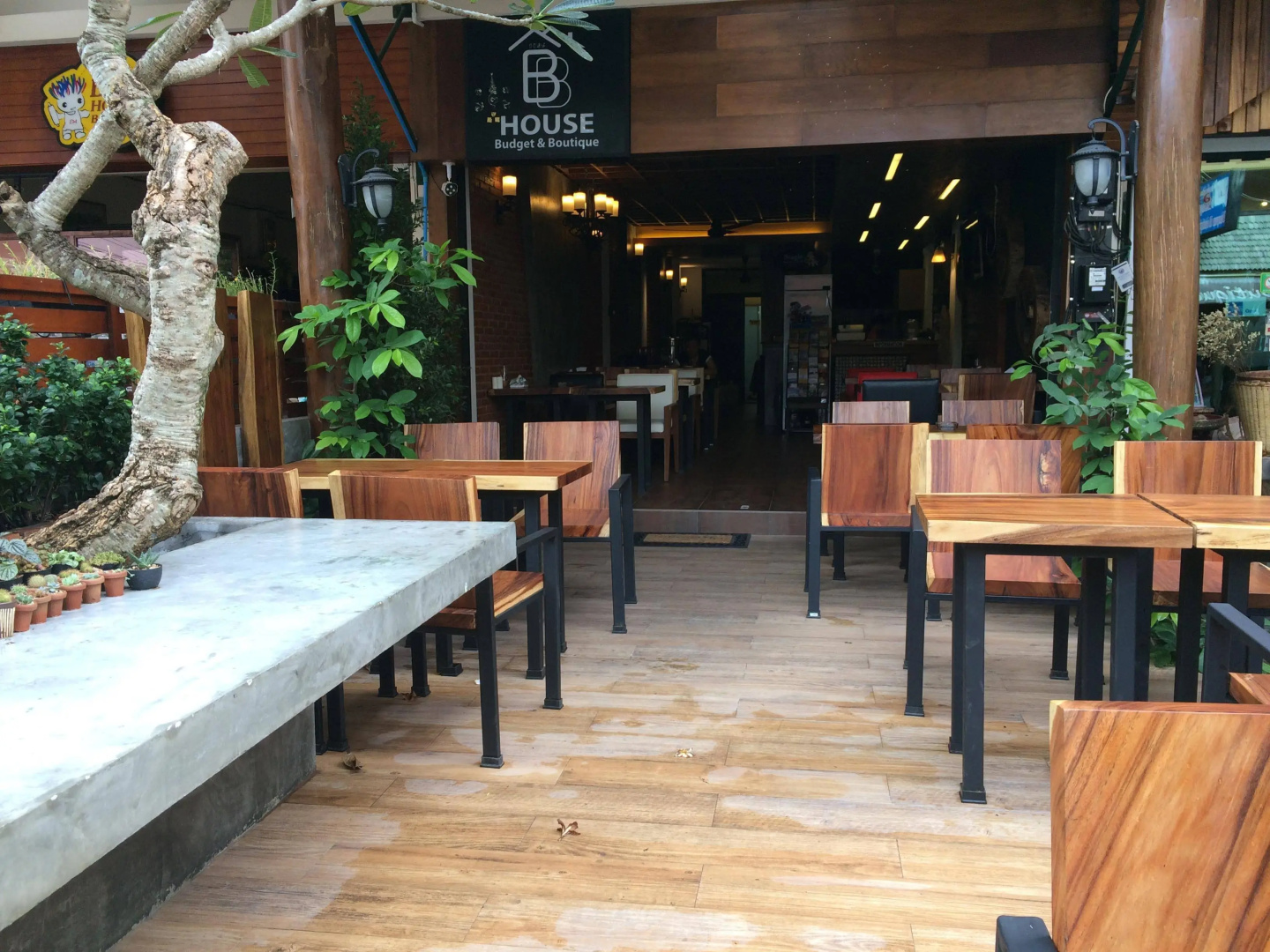 Photo - BB House Budget & Boutique