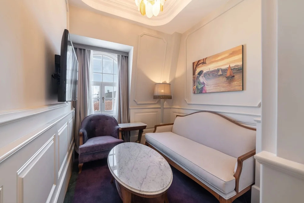 Photo - Orientbank Hotel Istanbul, Autograph Collection