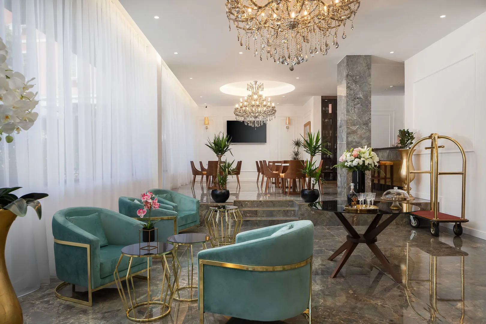 Photo - Hotel Corner