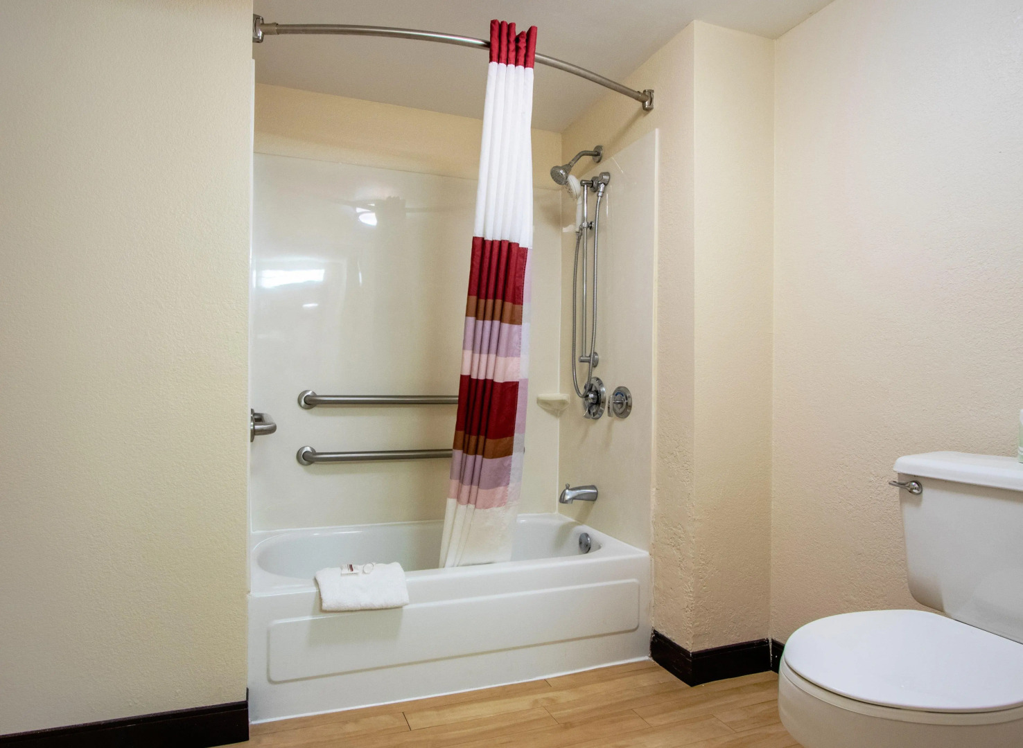 Foto - Red Roof PLUS Miami Airport