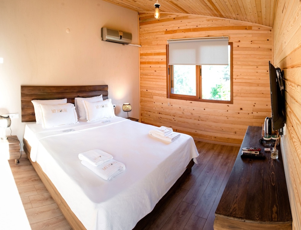 Myhouse Urla Butik Otel