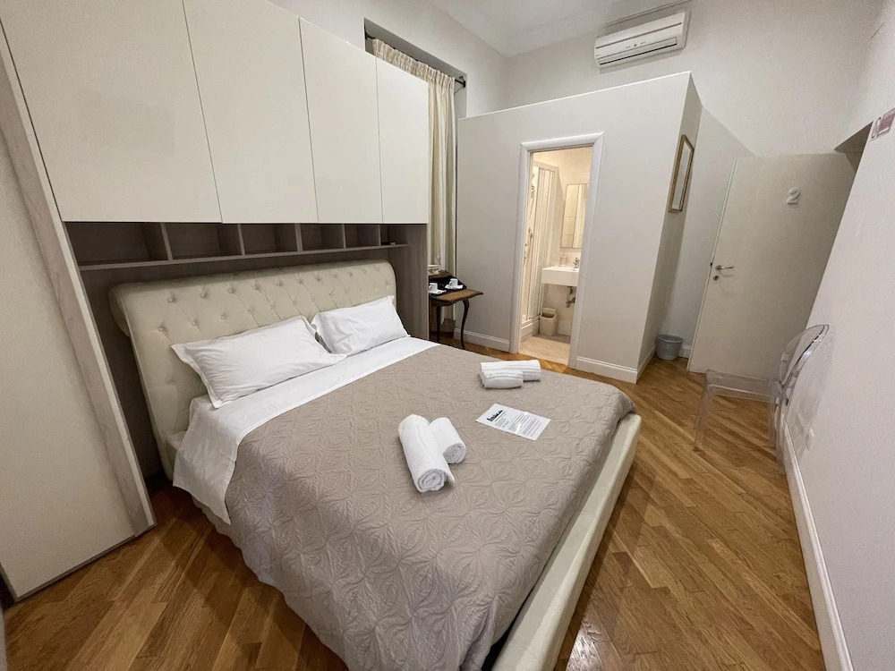 Photo - Casa Claudia Giulio Cesare