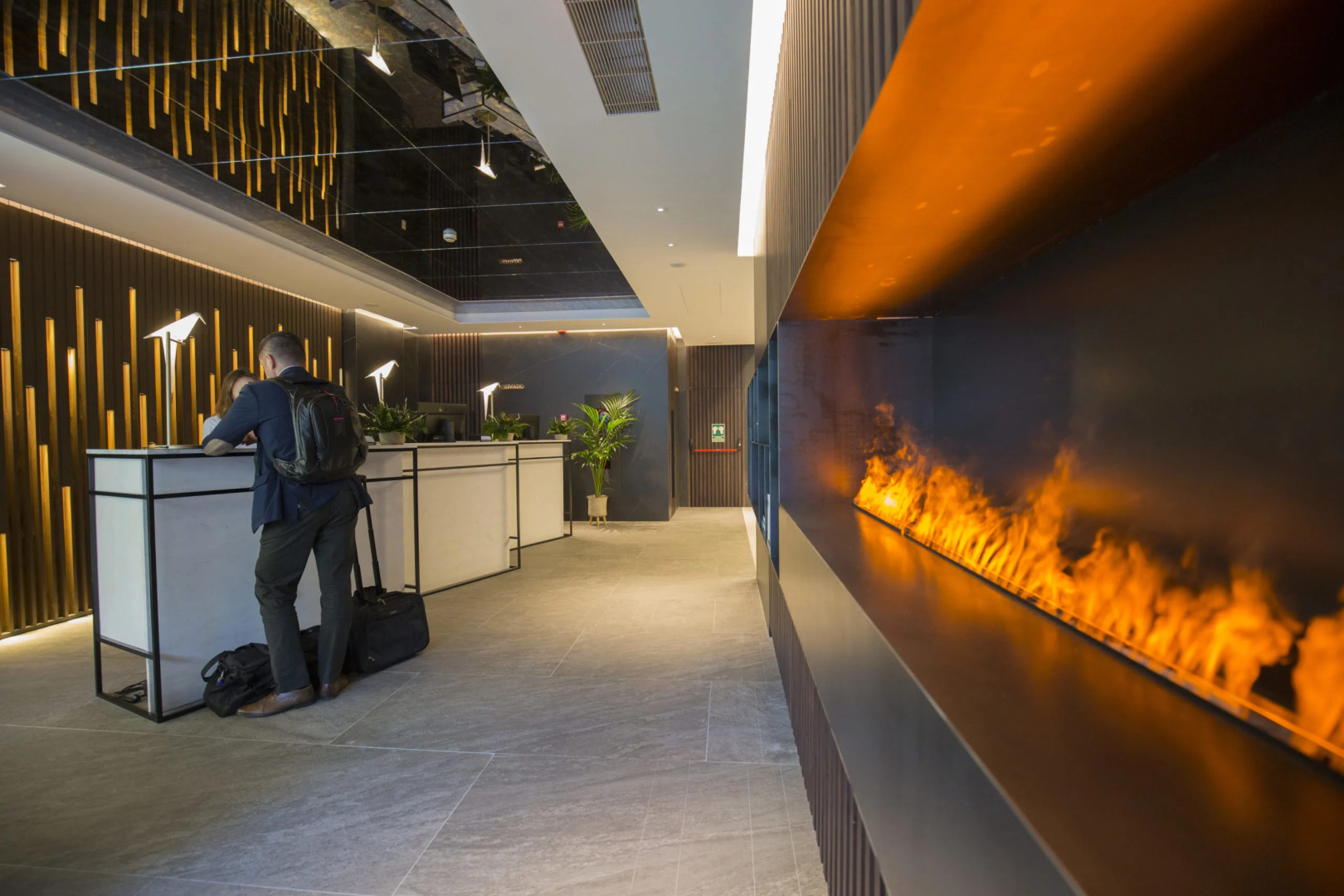 Photo - Yomo Centric