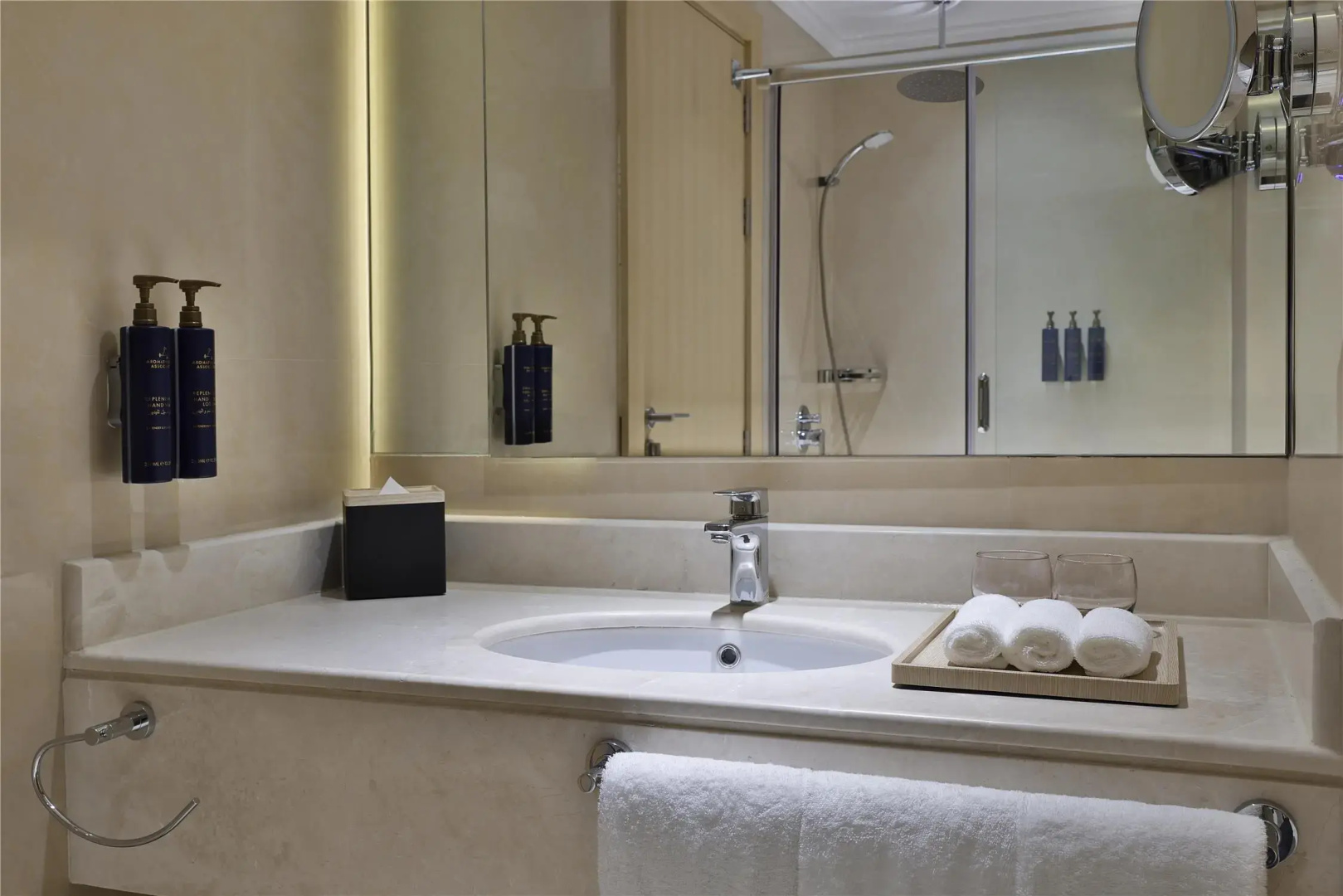 Foto - Diyar Ajwa, Tapestry Collection By Hilton