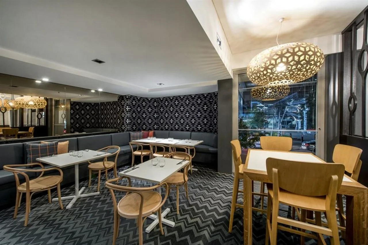 Photo - Oaks Perth Hotel