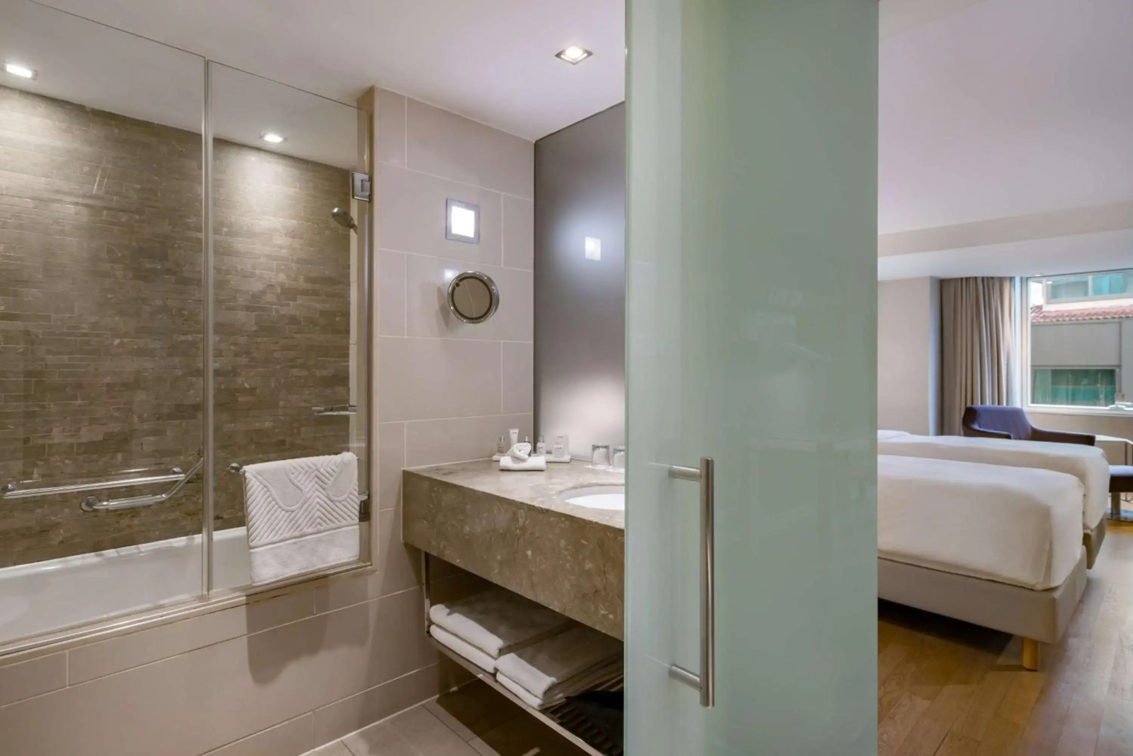 Photo - Royal River, Luxury Hotel - Adults Only