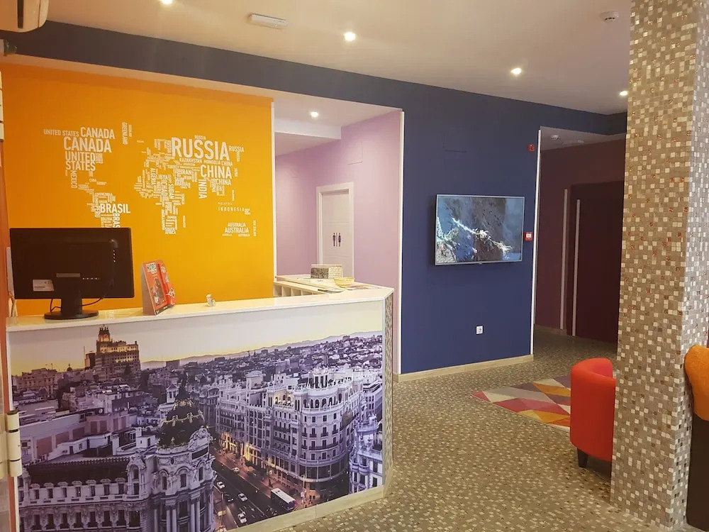 Photo - Avenida De America Tijcal