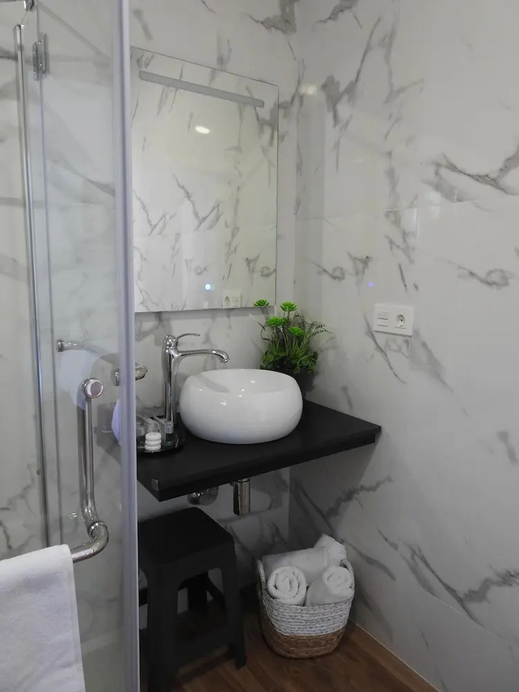 Photo - Sandra Rooms