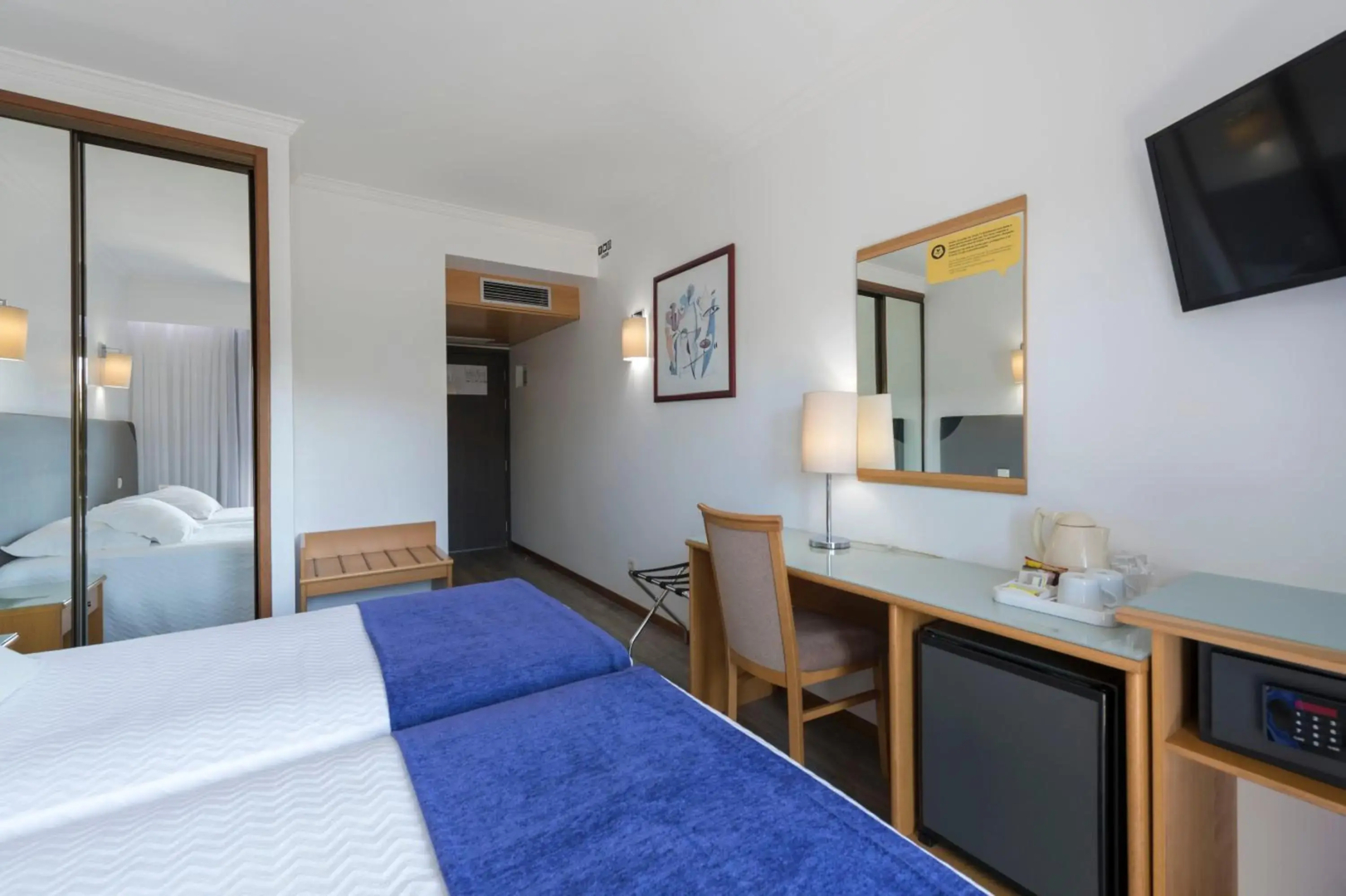 Photo - Varzinn Hotel