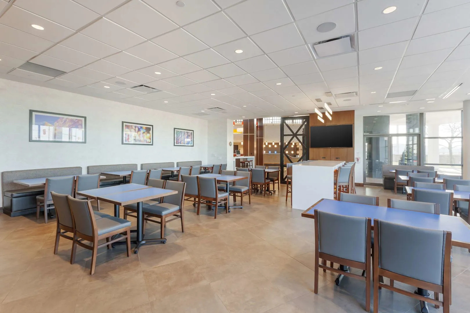 Foto - GLō Best Western Mississauga Corporate Centre