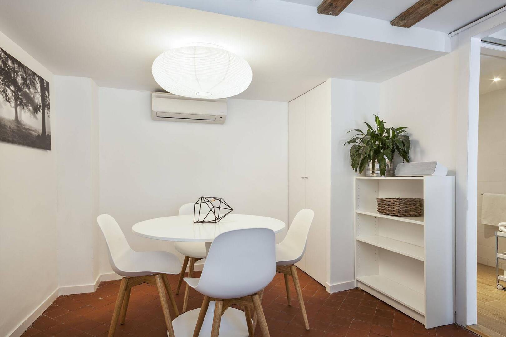 Photo - Inside Barcelona Apartments Esparteria