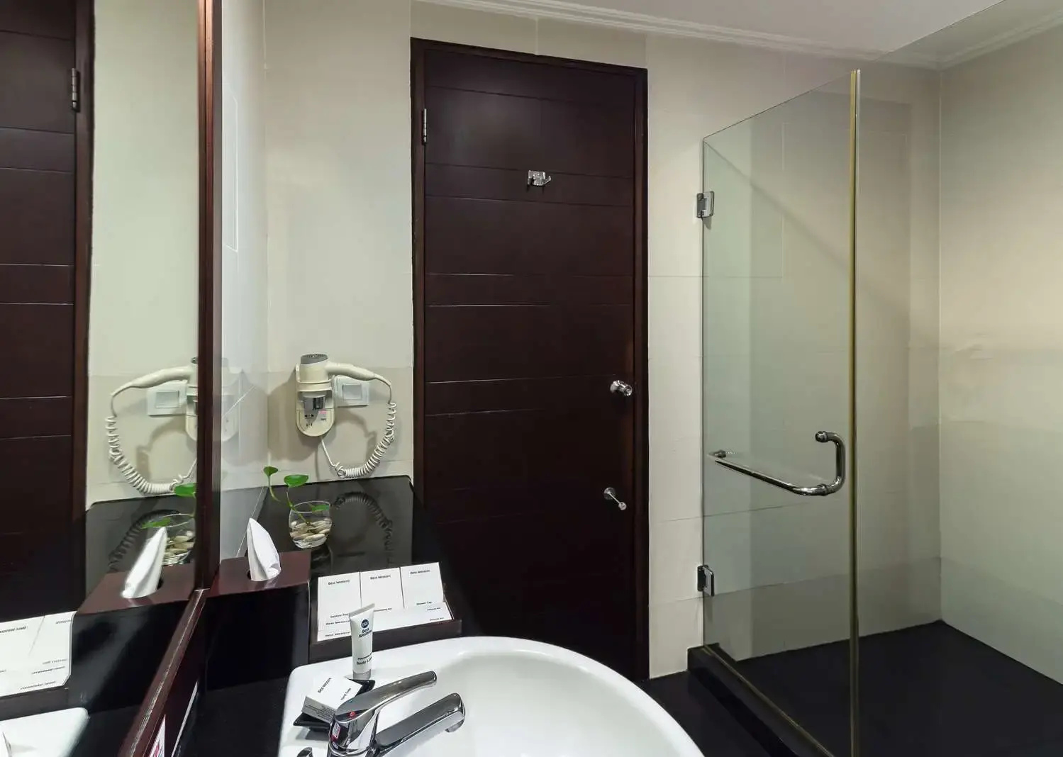 Foto - Best Western Mangga Dua Hotel & Residence